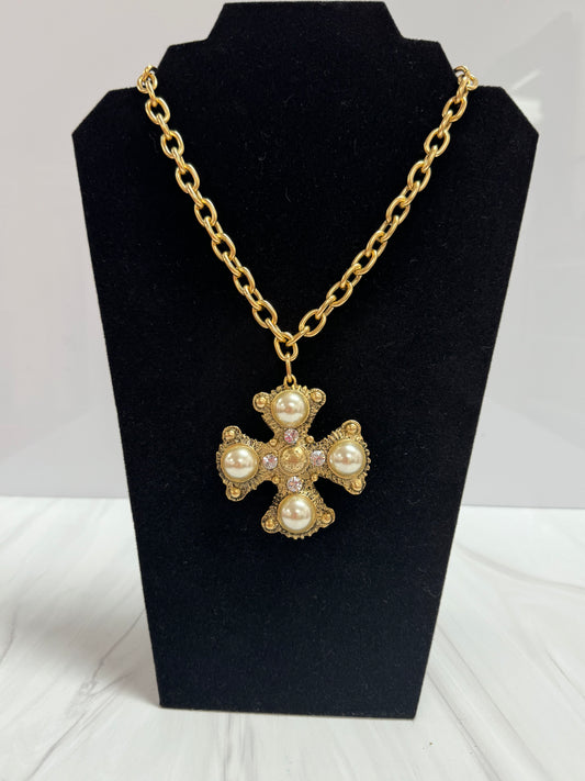 The Josephine Cross-Pearl: YOCHI