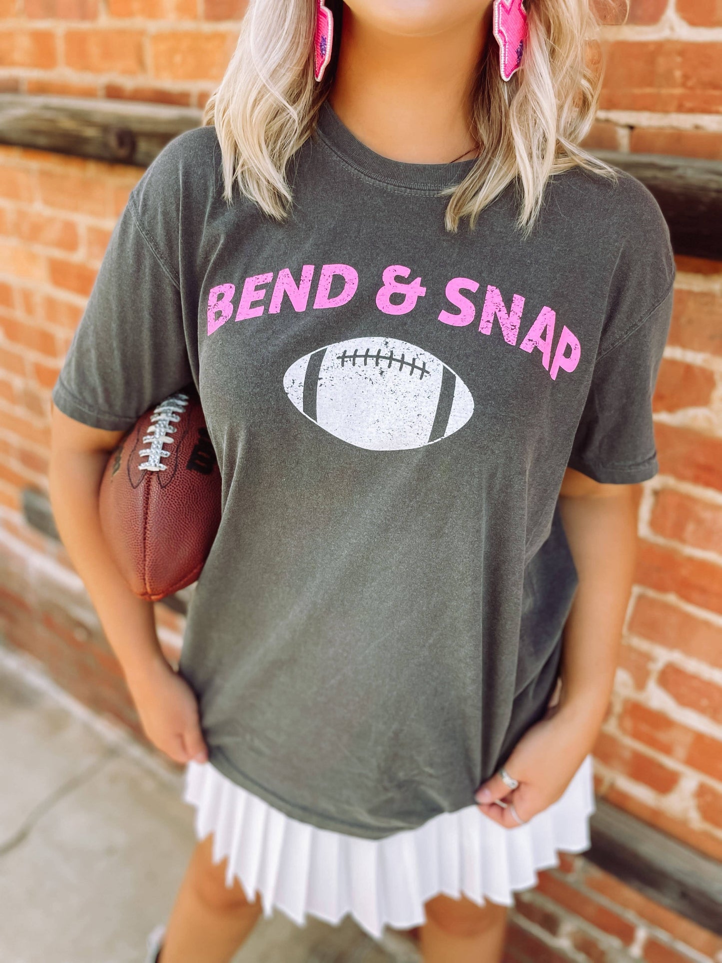 Bend and Snap Graphic Tee